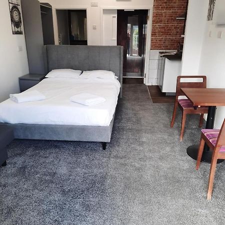 The Townhouse Accommodation ดัมฟรีส์ ภายนอก รูปภาพ
