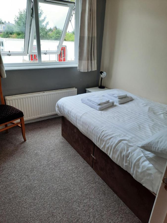 The Townhouse Accommodation ดัมฟรีส์ ภายนอก รูปภาพ