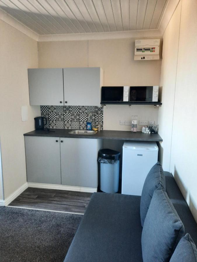 The Townhouse Accommodation ดัมฟรีส์ ภายนอก รูปภาพ