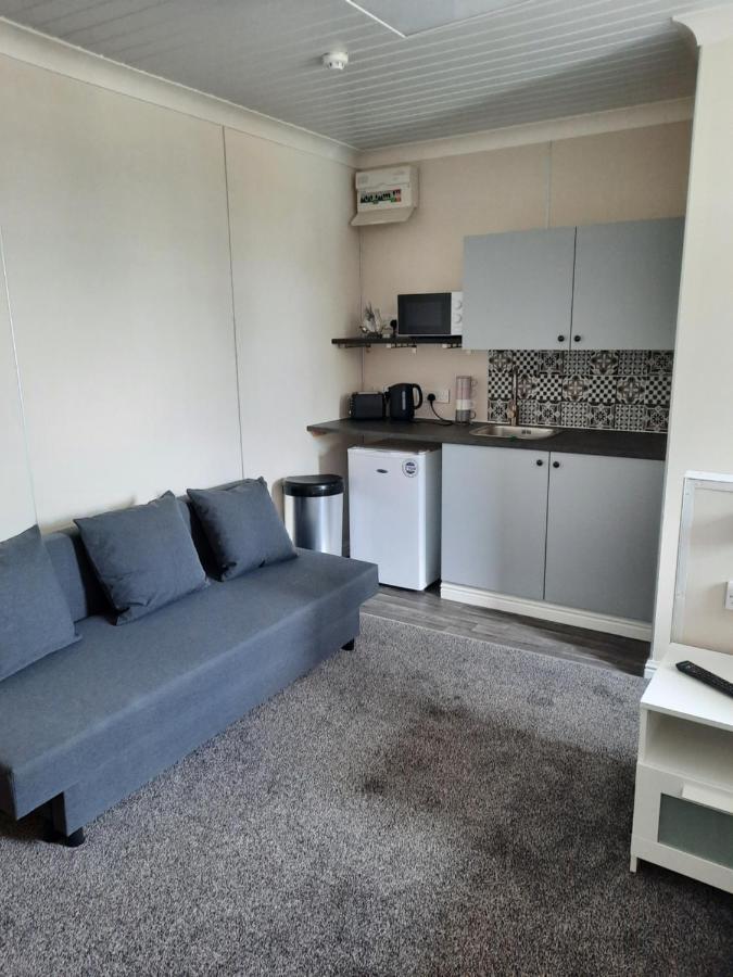 The Townhouse Accommodation ดัมฟรีส์ ภายนอก รูปภาพ