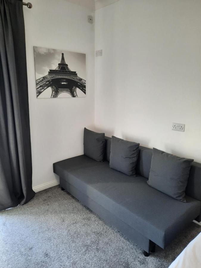The Townhouse Accommodation ดัมฟรีส์ ภายนอก รูปภาพ