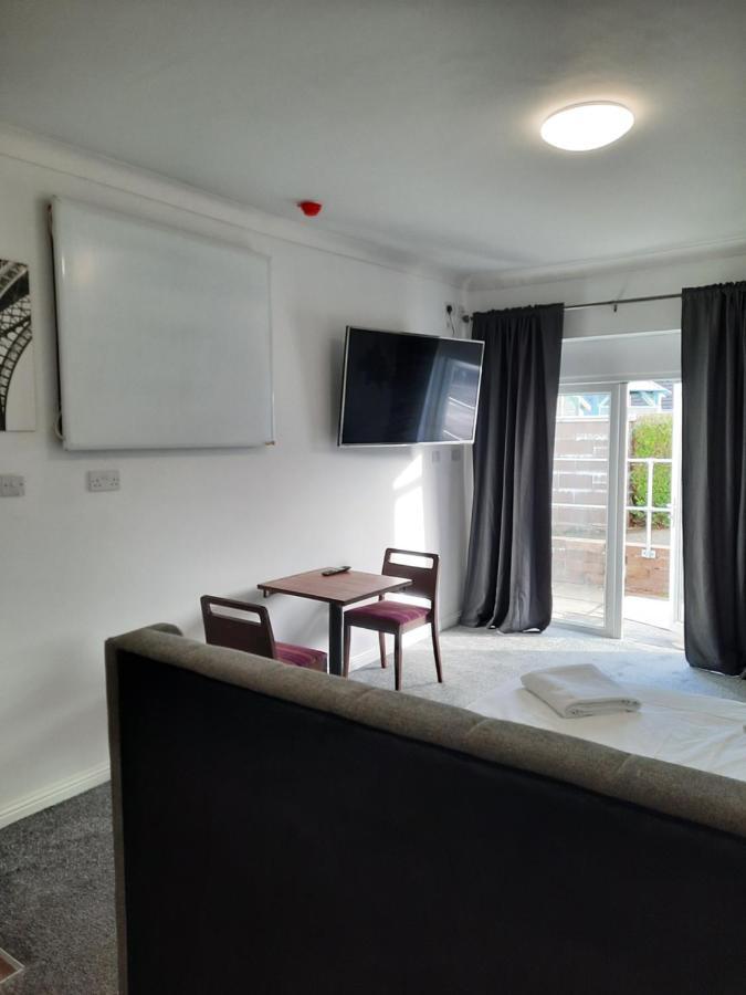 The Townhouse Accommodation ดัมฟรีส์ ภายนอก รูปภาพ