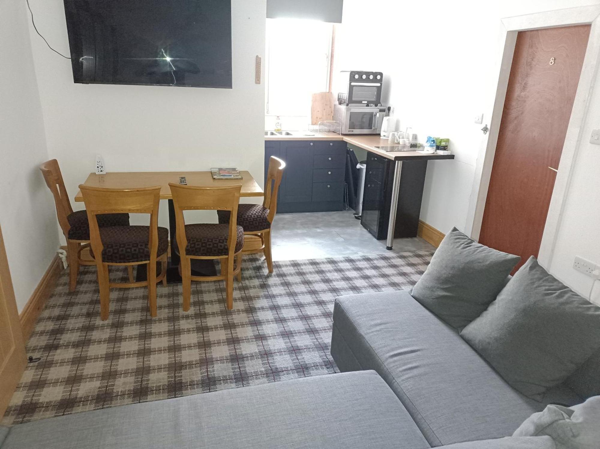 The Townhouse Accommodation ดัมฟรีส์ ภายนอก รูปภาพ