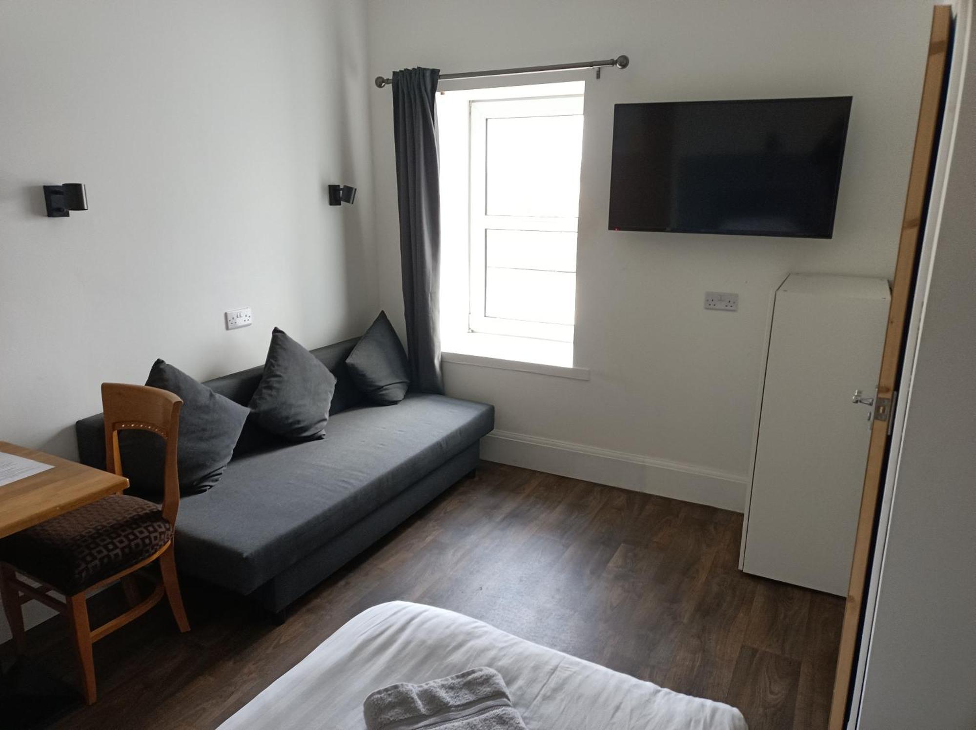 The Townhouse Accommodation ดัมฟรีส์ ภายนอก รูปภาพ